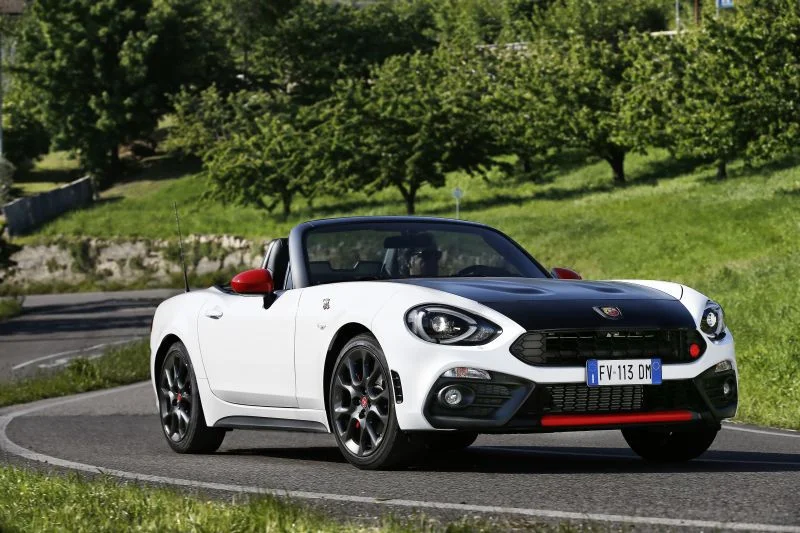 Abarth 124 Spider 1.4 MultiAir (170 Hp)2016 - 2019 thumbnail 13