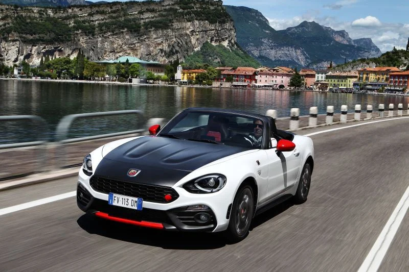 Abarth 124 Spider 1.4 MultiAir (170 Hp)2016 - 2019 thumbnail 15