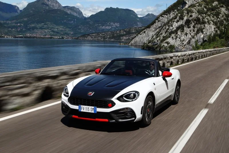Abarth 124 Spider 1.4 MultiAir (170 Hp)2016 - 2019 thumbnail 16