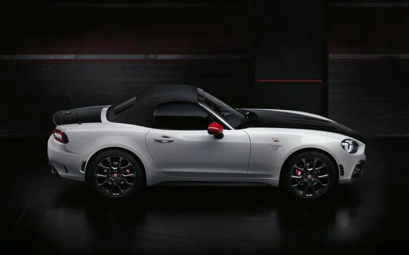 Abarth 124 Spider 1.4 MultiAir (170 Hp)2016 - 2019 thumbnail 9