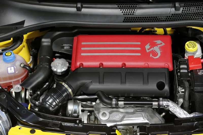 Abarth 595 1.4 T-Jet (145 Hp)2016 - 2018 thumbnail 4