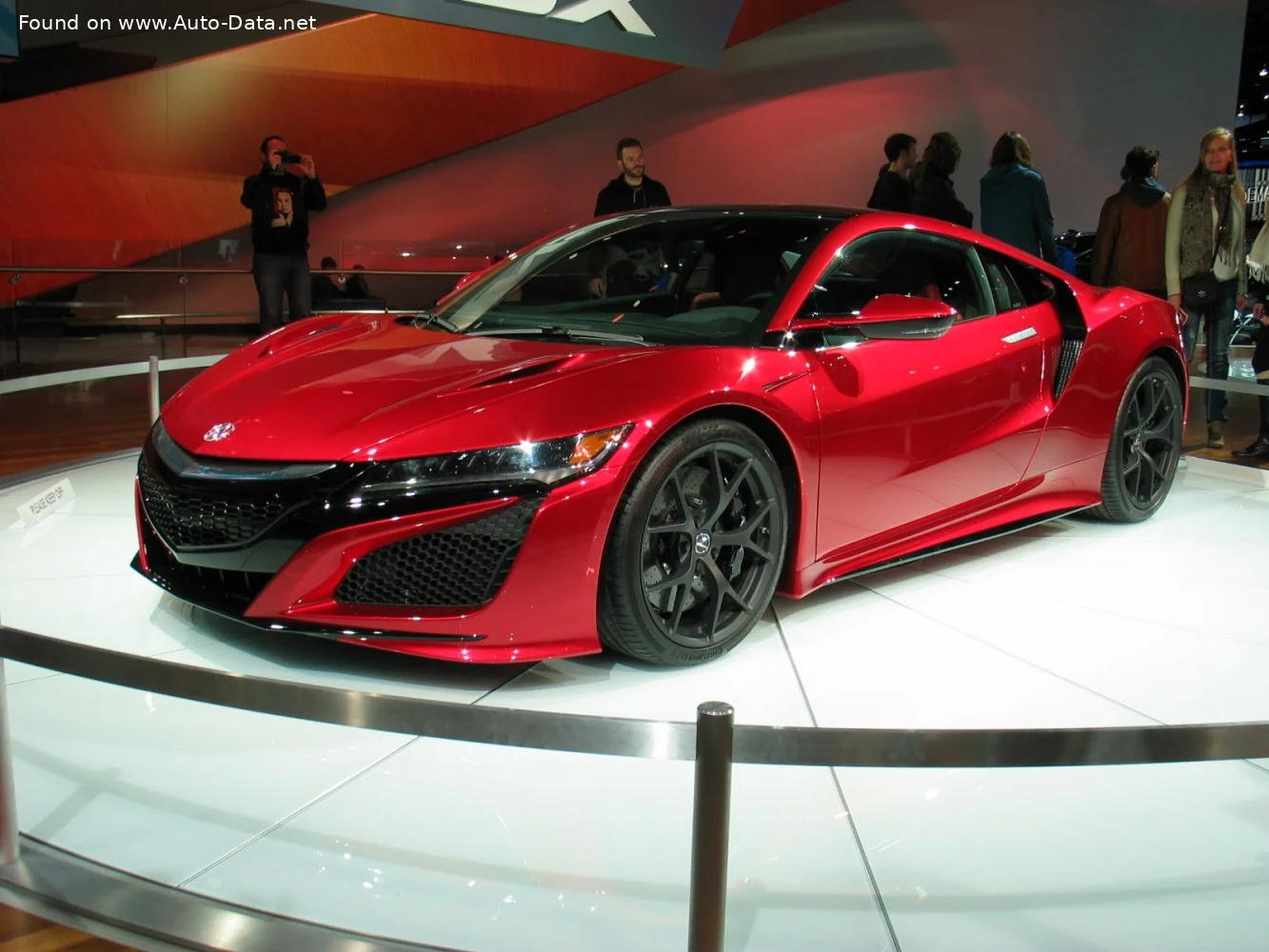 Acura NSX 3.5 V6 (573 Hp) Hybrid SH-AWD DCT2016 - 2021 thumbnail 2