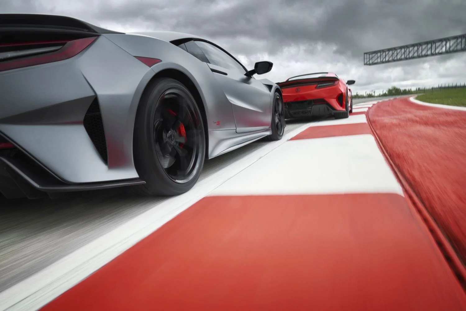 Acura NSX 3.5 V6 (573 Hp) Hybrid SH-AWD DCT2016 - 2021 thumbnail 12