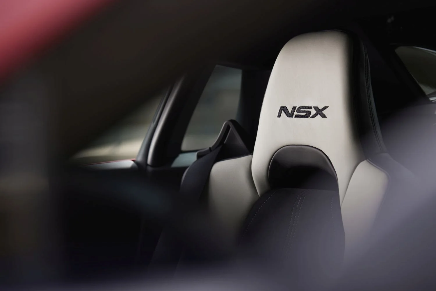 Acura NSX 3.5 V6 (573 Hp) Hybrid SH-AWD DCT2016 - 2021 thumbnail 18