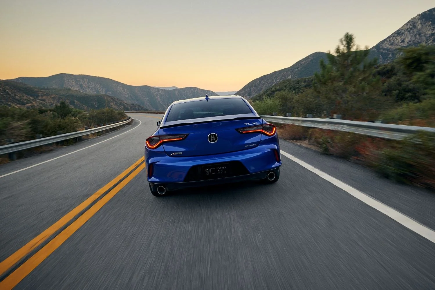 Acura TLX 2.0 Turbo (272 Hp) Automatic2023 - thumbnail 11