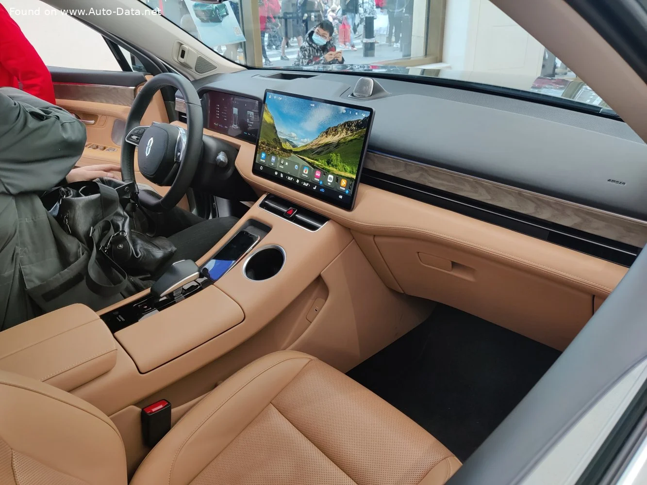 AITO M5 1.5T (272 Hp) Range Extender2021 - thumbnail 3