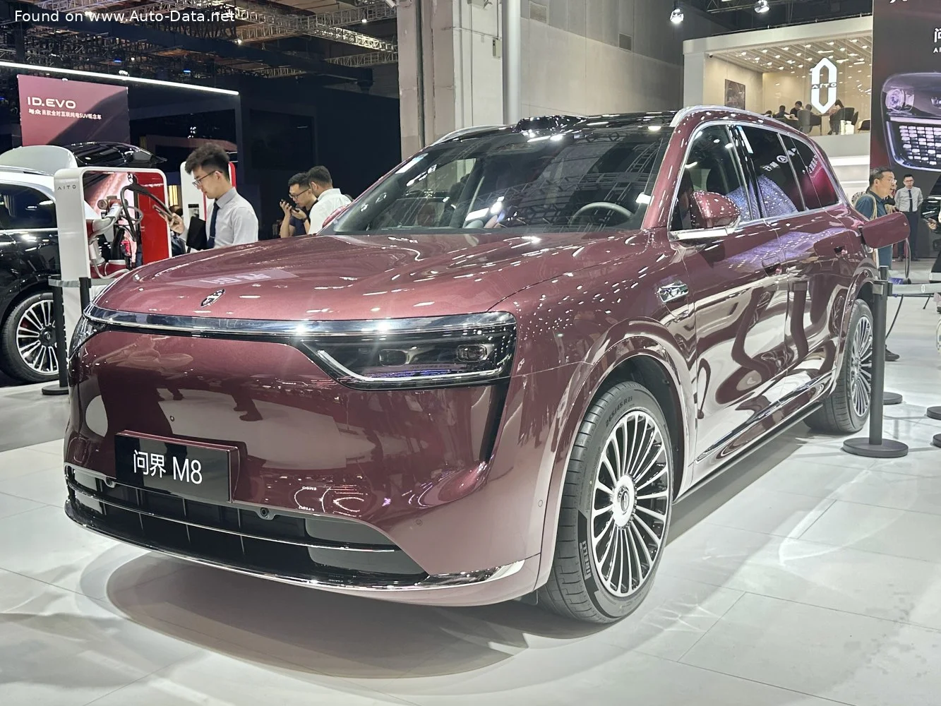 AITO M8 1.5T GDI 37 kWh (533 Hp) Extended Range AWD2025 - - 1