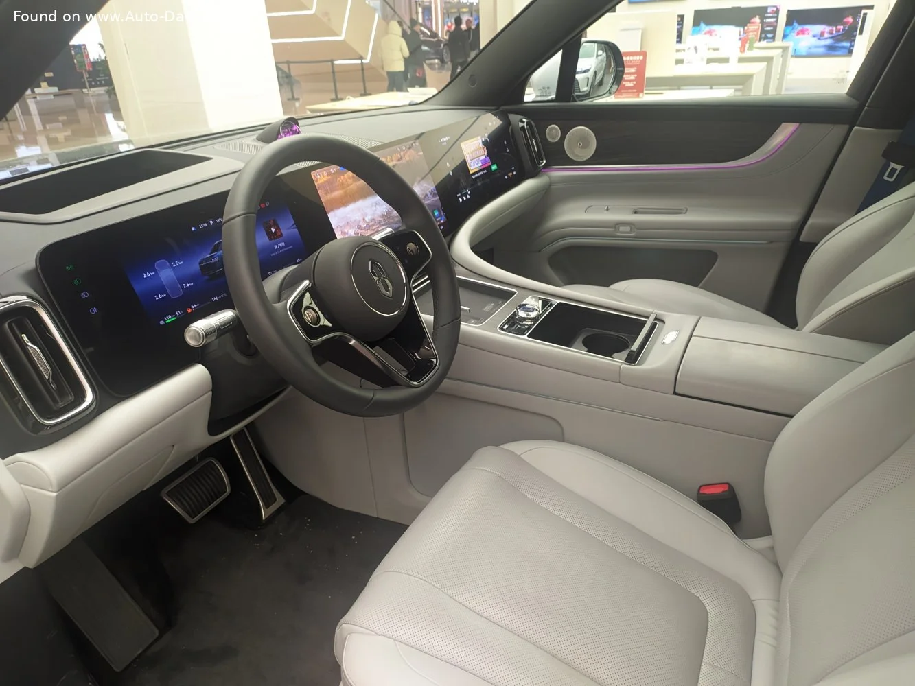 AITO M9 100 kWh (530 Hp) Electric AWD2023 - thumbnail 3