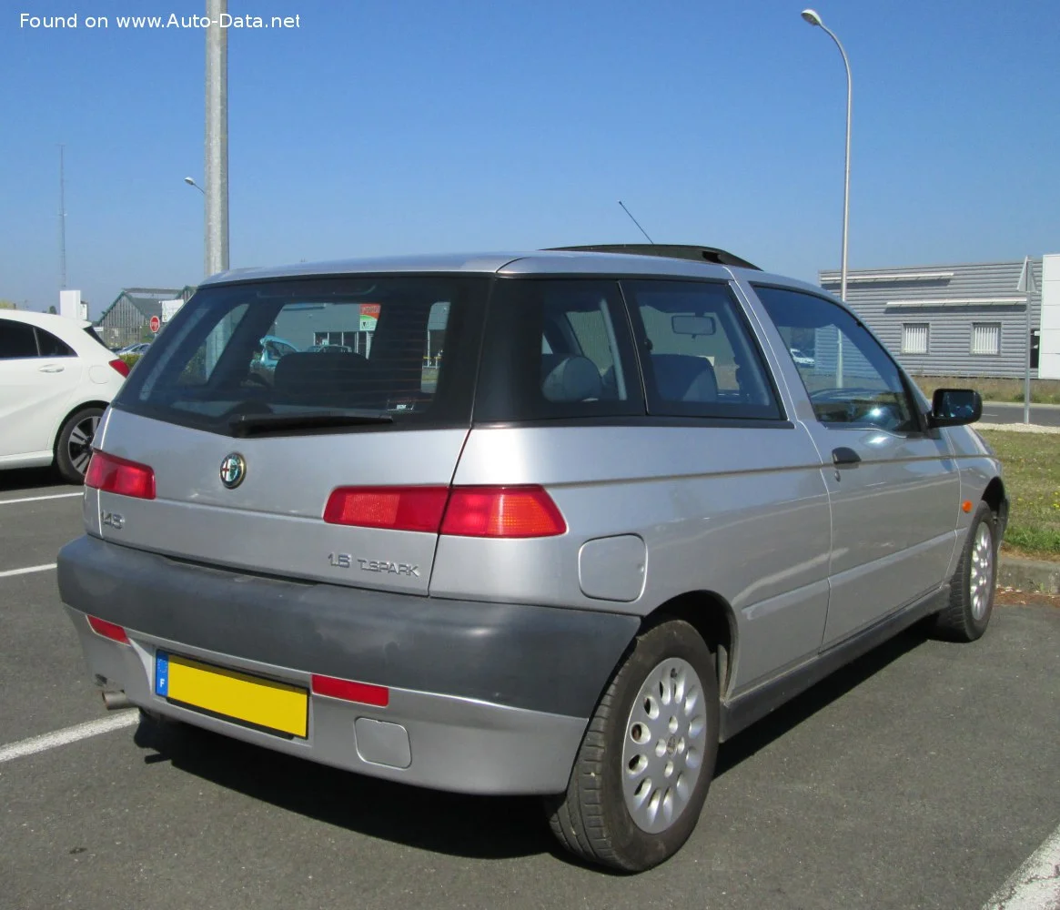 Alfa Romeo 145 1.4 Twin Spark (103 Hp)1997 - 1999 thumbnail 3
