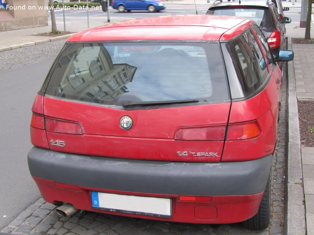 Alfa Romeo 145 1.4 Twin Spark (103 Hp)1997 - 1999 thumbnail 5