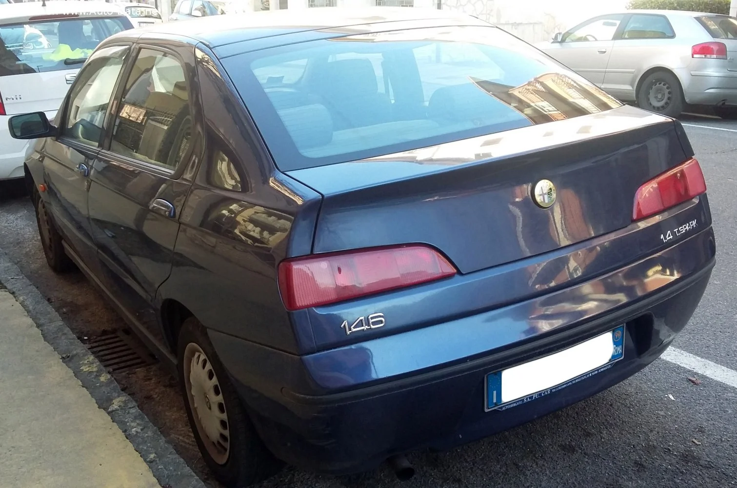 Alfa Romeo 146 1.4 Twin Spark 16V (103 Hp)1999 - 2000 thumbnail 3