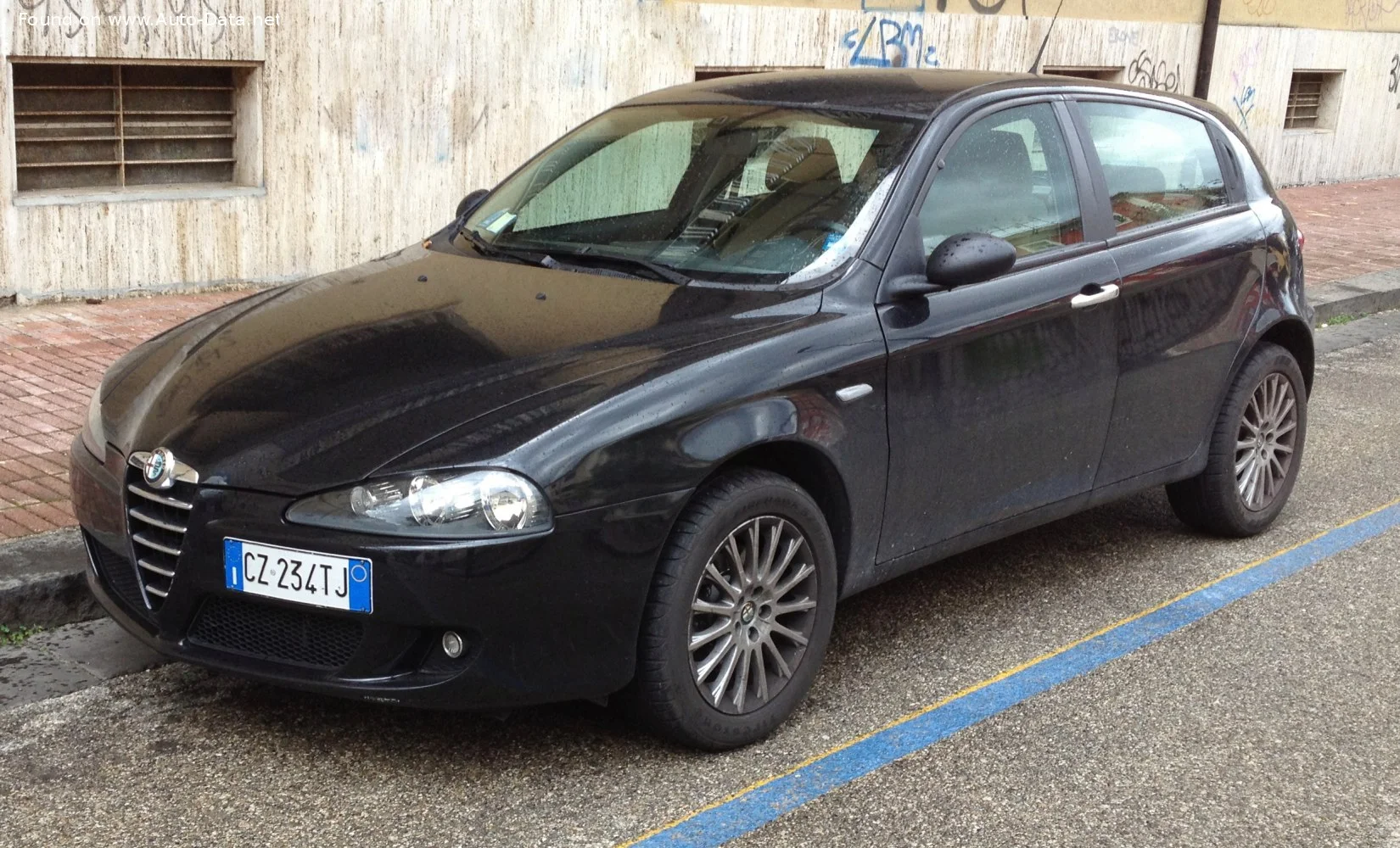 Alfa Romeo 147 1.6 Twin Spark (105 Hp)2004 - 2010 thumbnail 17