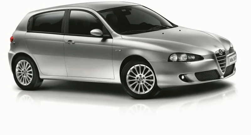 Alfa Romeo 147 1.6 Twin Spark (105 Hp)2004 - 2010 thumbnail 4