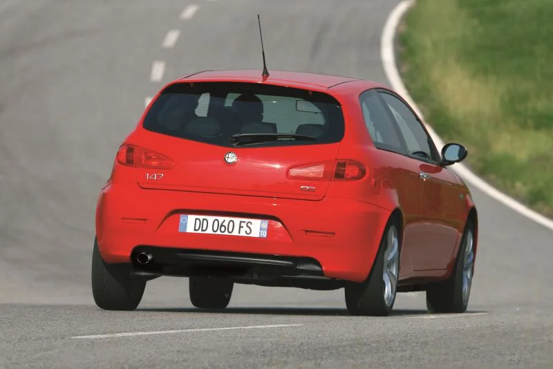 Alfa Romeo 147 1.6 Twin Spark (120 Hp)2004 - 2010 thumbnail 15