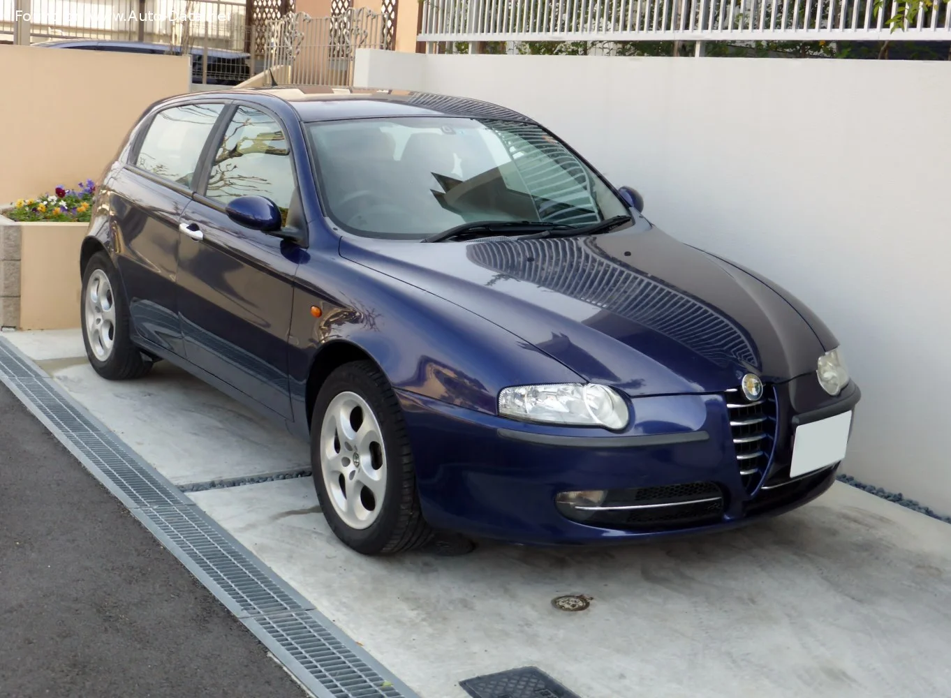 Alfa Romeo 147 1.6 Twin Spark (120 Hp)2000 - 2004 thumbnail 9