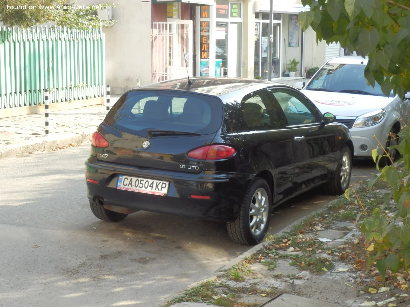 Alfa Romeo 147 1.6 Twin Spark (120 Hp)2000 - 2004 thumbnail 4