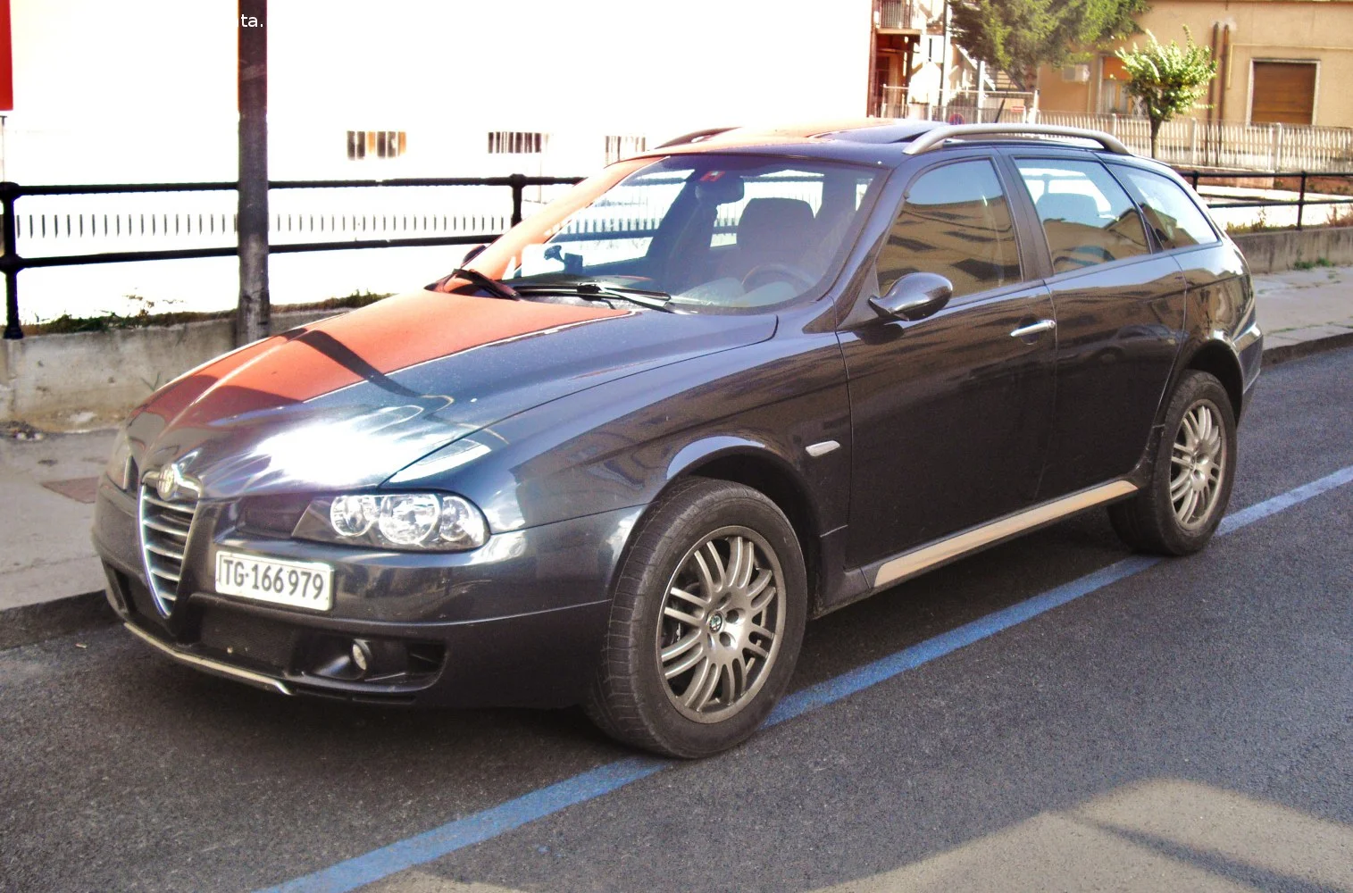 Alfa Romeo 156 1.9 16V JTD M-Jet (150 Hp)2004 - 2007 thumbnail 2