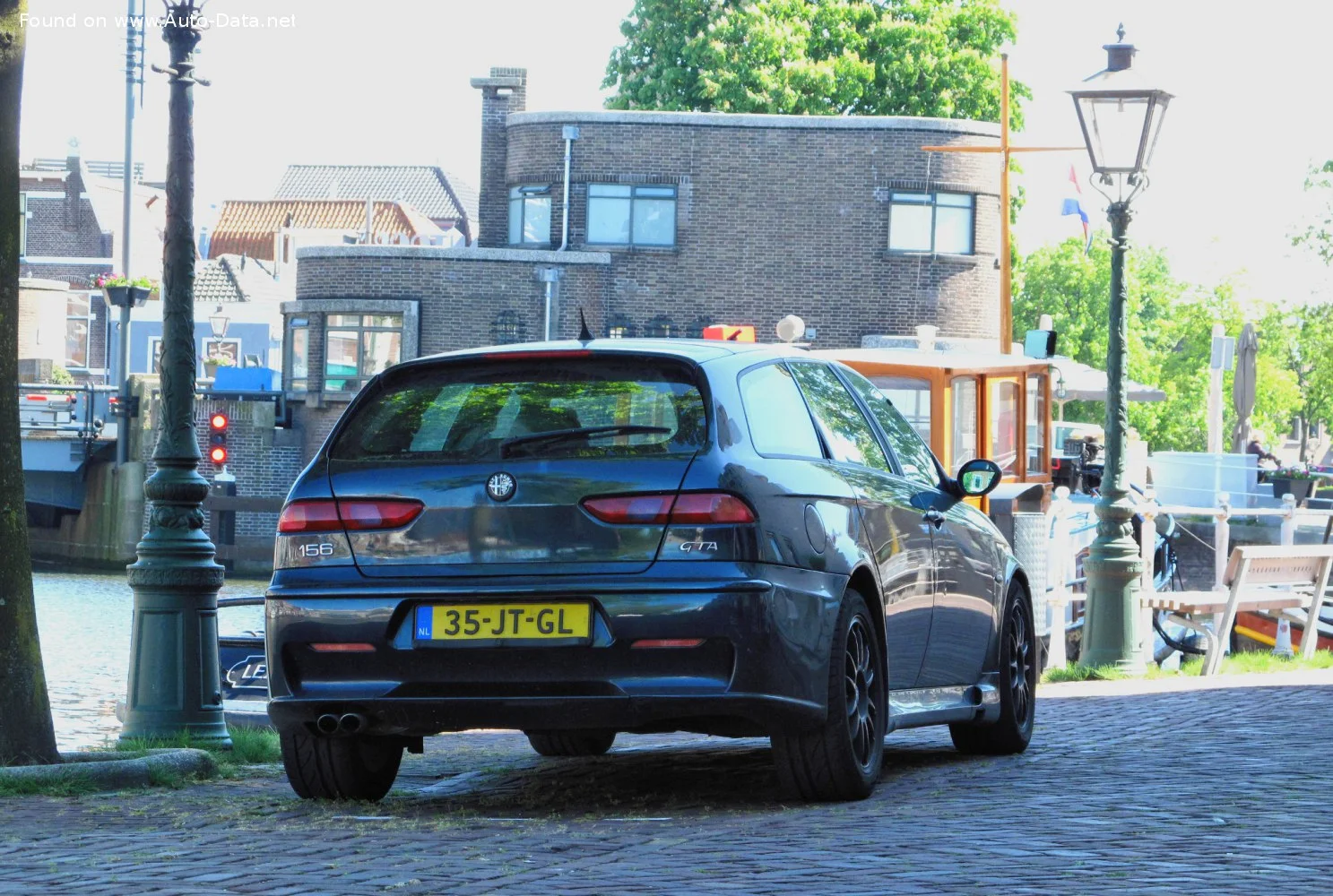 Alfa Romeo 156 3.2 i V6 24V (250 Hp)2002 - 2007 thumbnail 4