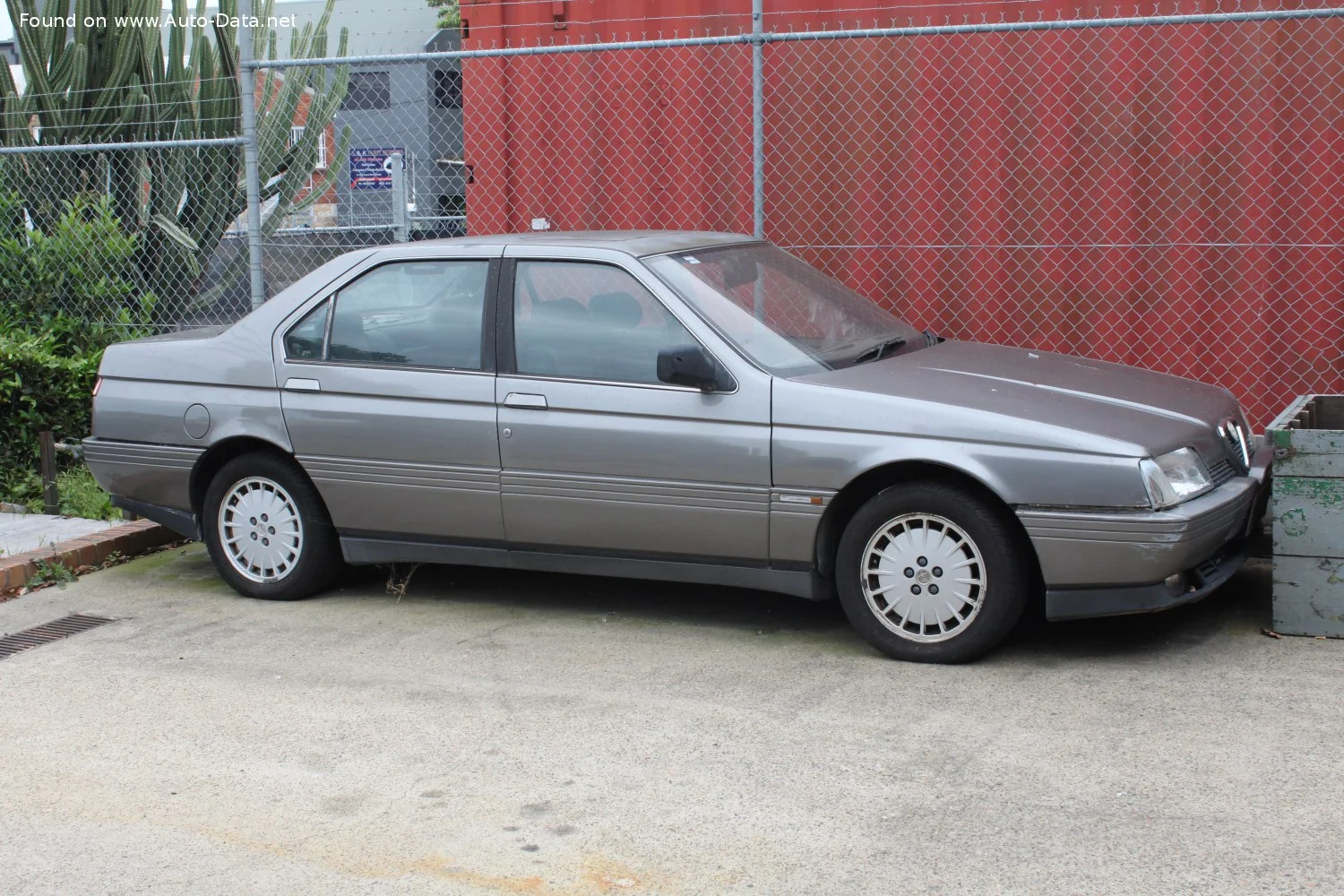 Alfa Romeo 164 2.0 Turbo (175 Hp)1987 - 1991 thumbnail 3