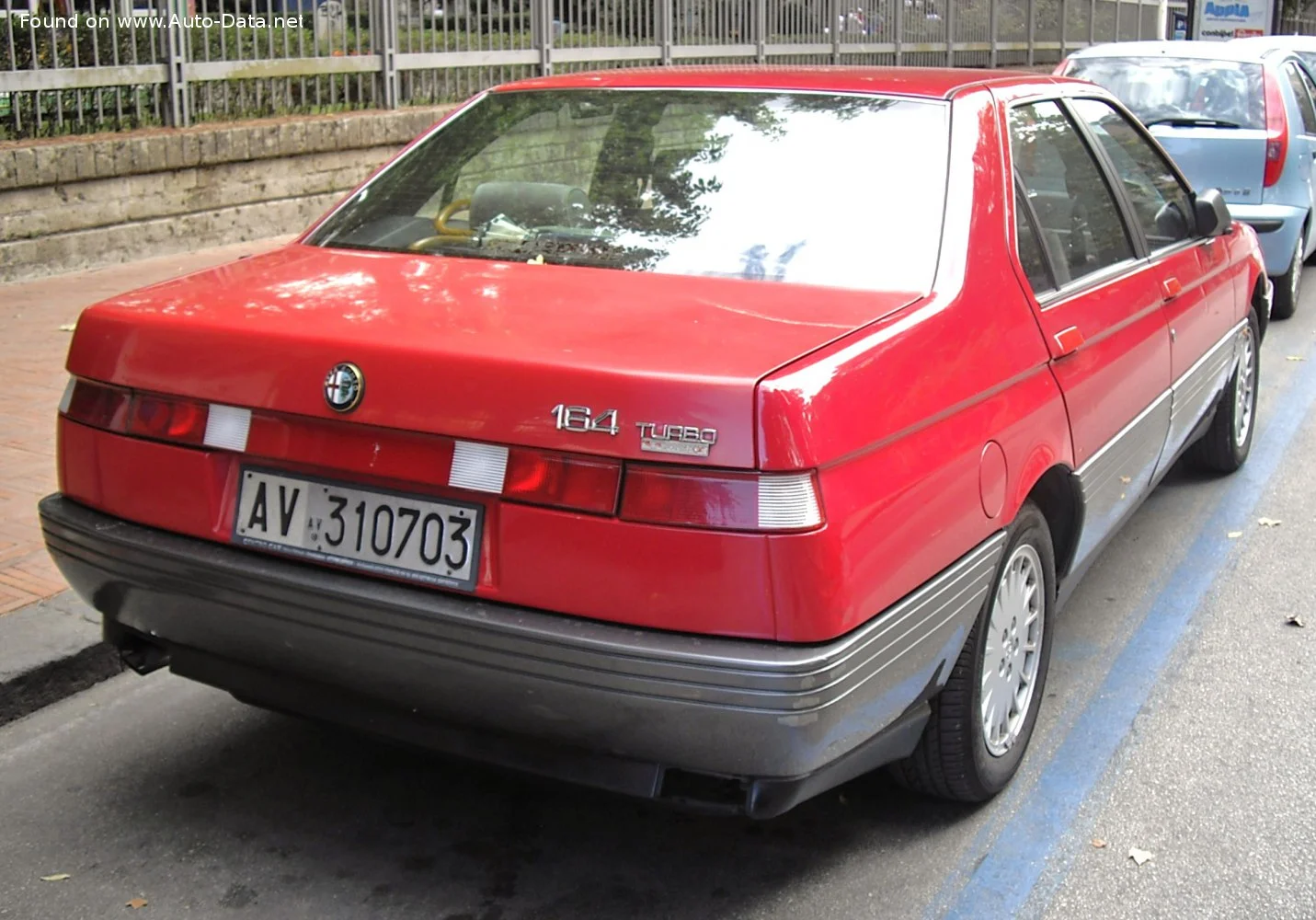 Alfa Romeo 164 2.0 Turbo (175 Hp)1987 - 1991 thumbnail 8