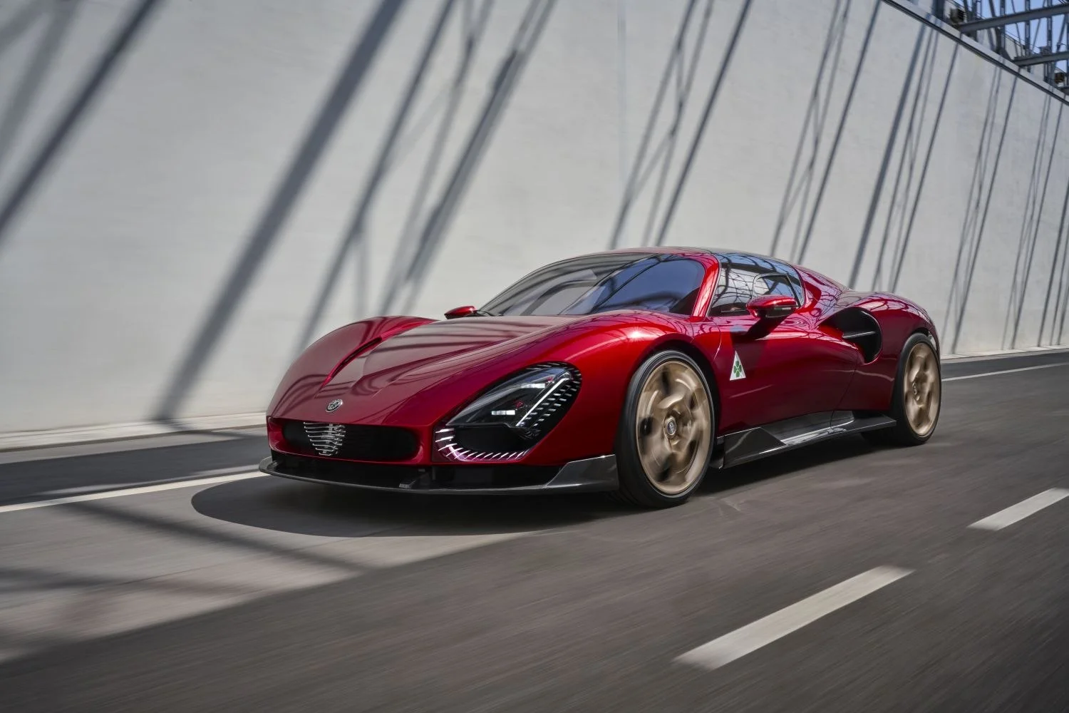 Alfa Romeo 33 Stradale 102 kWh (750 Hp) Electric AWD2023 - - 1