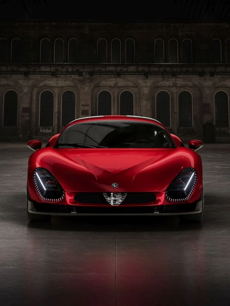 Alfa Romeo 33 Stradale 102 kWh (750 Hp) Electric AWD2023 - thumbnail 17