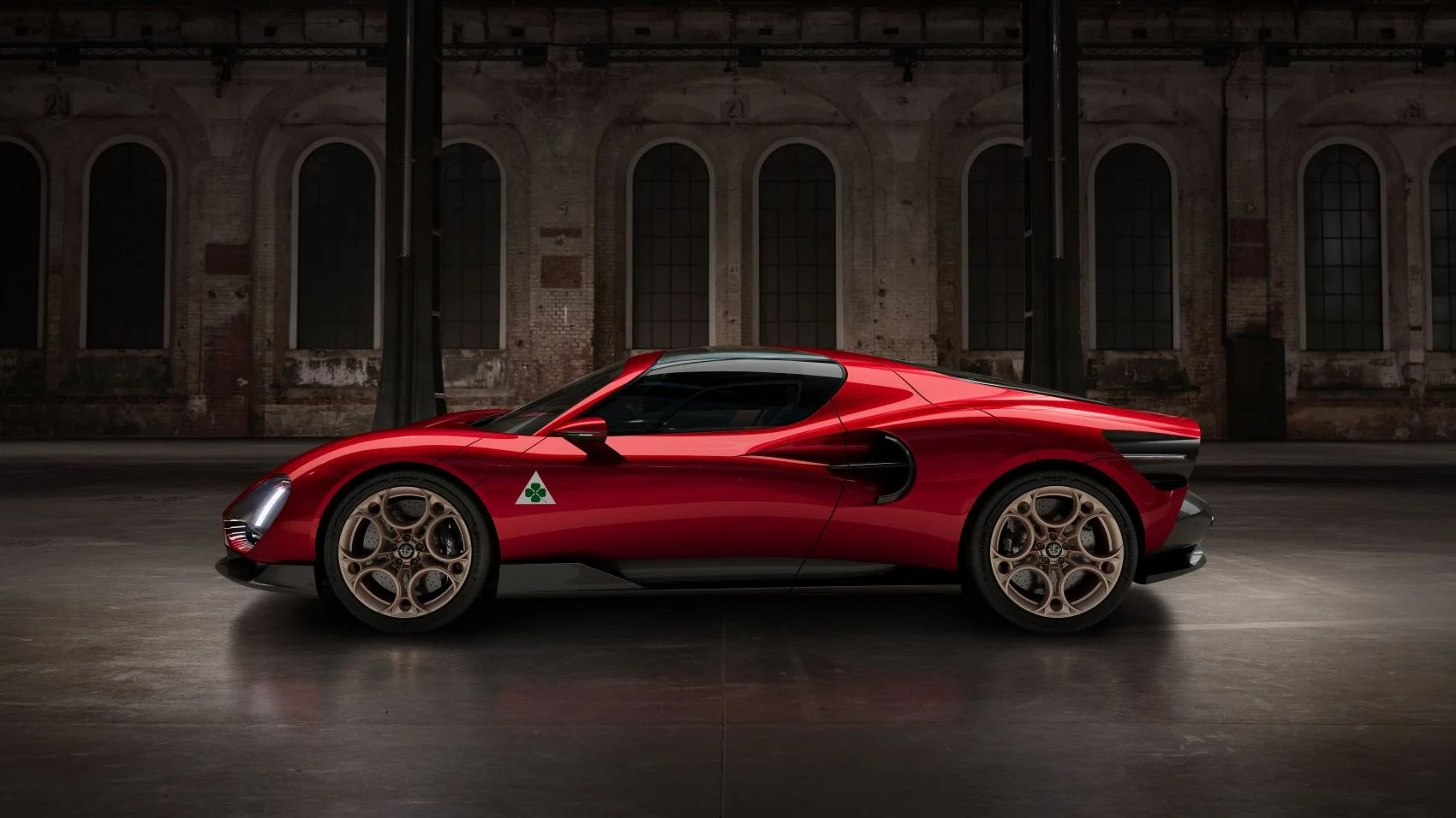 Alfa Romeo 33 Stradale 102 kWh (750 Hp) Electric AWD2023 - thumbnail 18