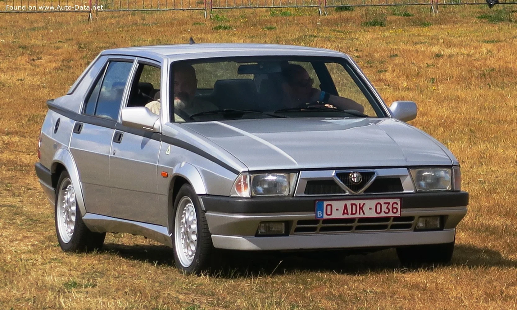 Alfa Romeo 75 1.6 (110 Hp)1985 - 1989 thumbnail 3