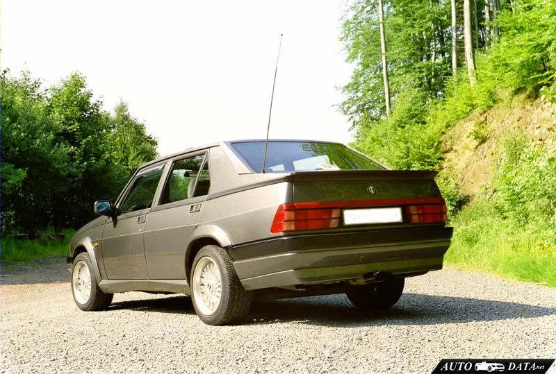 Alfa Romeo 75 1.6 (110 Hp)1985 - 1989 thumbnail 5