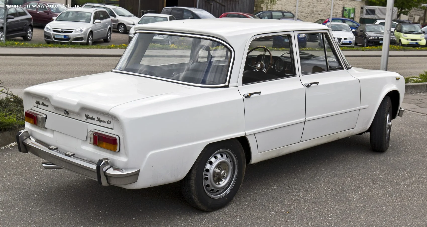 Alfa Romeo Giulia 1300 Super (87 Hp)1974 - 1978 thumbnail 11