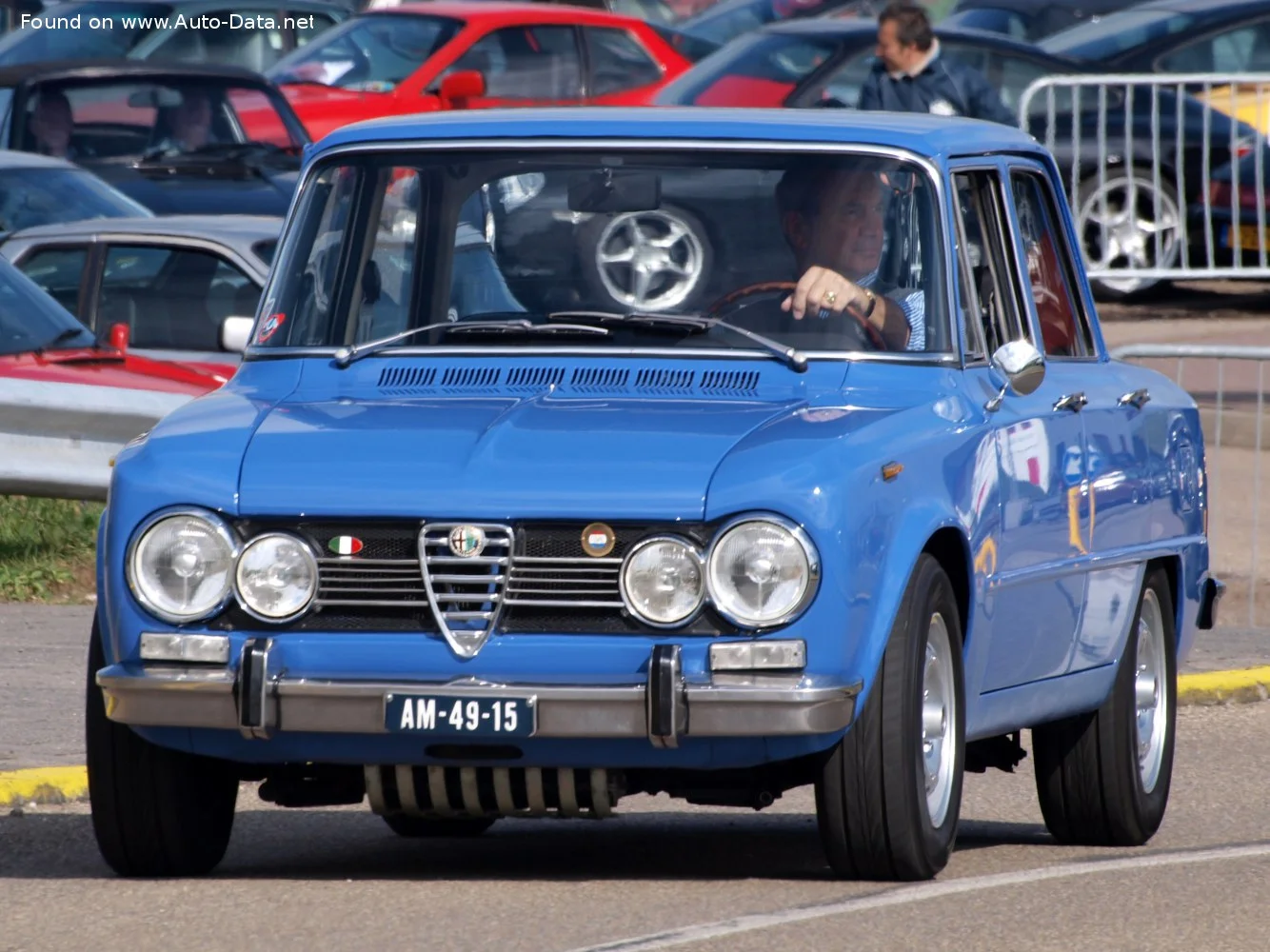 Alfa Romeo Giulia 1300 Super (87 Hp)1974 - 1978 thumbnail 15