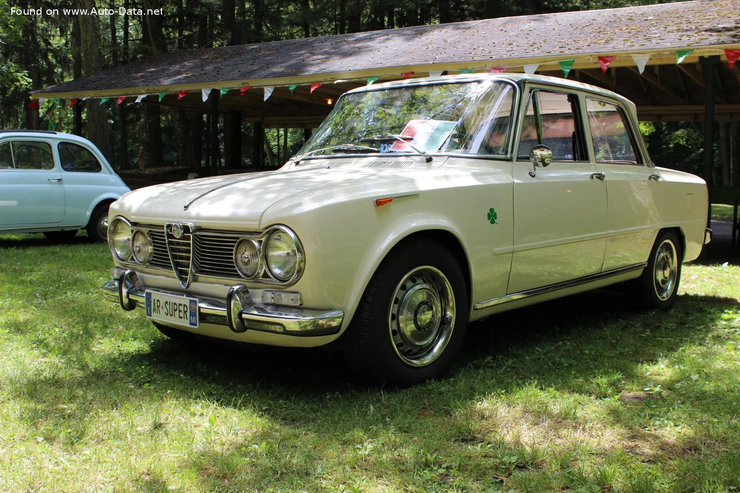 Alfa Romeo Giulia 1300 Super (87 Hp)1974 - 1978 thumbnail 4