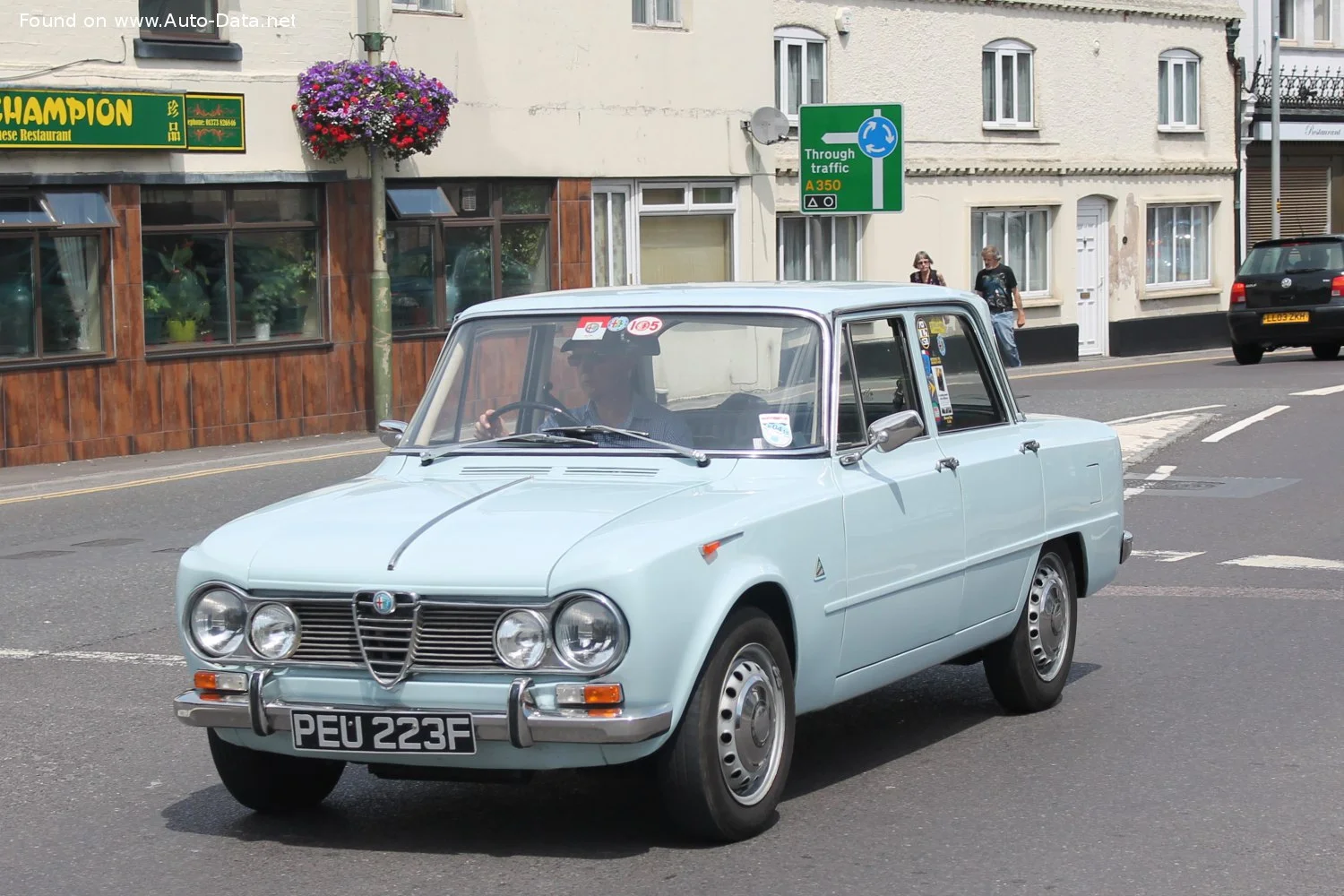 Alfa Romeo Giulia 1300 Super (87 Hp)1974 - 1978 thumbnail 9