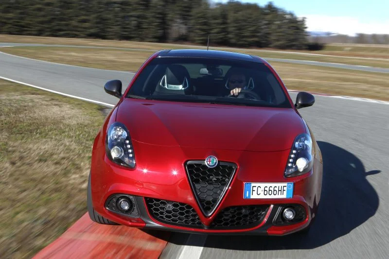 Alfa Romeo Giulietta 1.4 TB (120 Hp)2019 - 2020 thumbnail 17