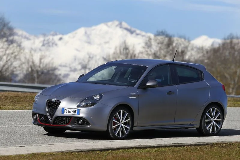 Alfa Romeo Giulietta 1.4 TB (120 Hp)2019 - 2020 thumbnail 7