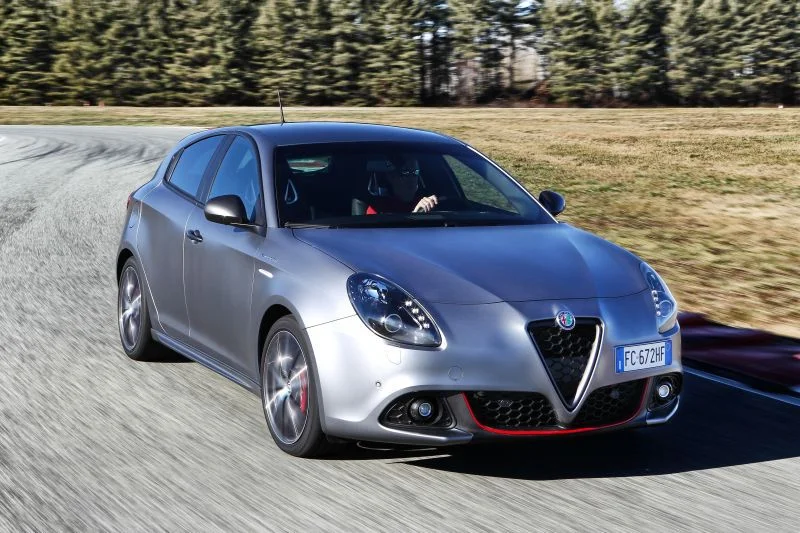 Alfa Romeo Giulietta 1.4 TB (120 Hp)2019 - 2020 thumbnail 8