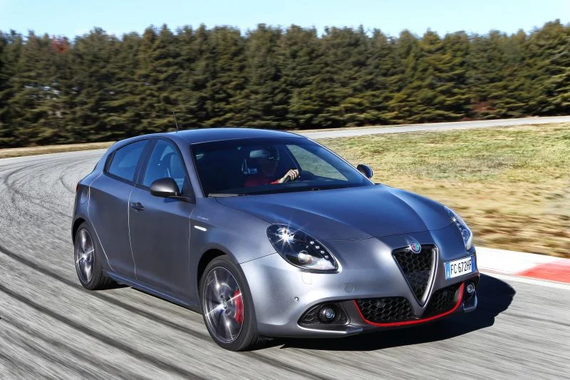 Alfa Romeo Giulietta 1.4 TB (120 Hp)2019 - 2020 thumbnail 10