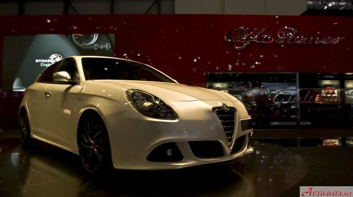 Alfa Romeo Giulietta 1.4 (105 Hp)2012 - 2016 thumbnail 14