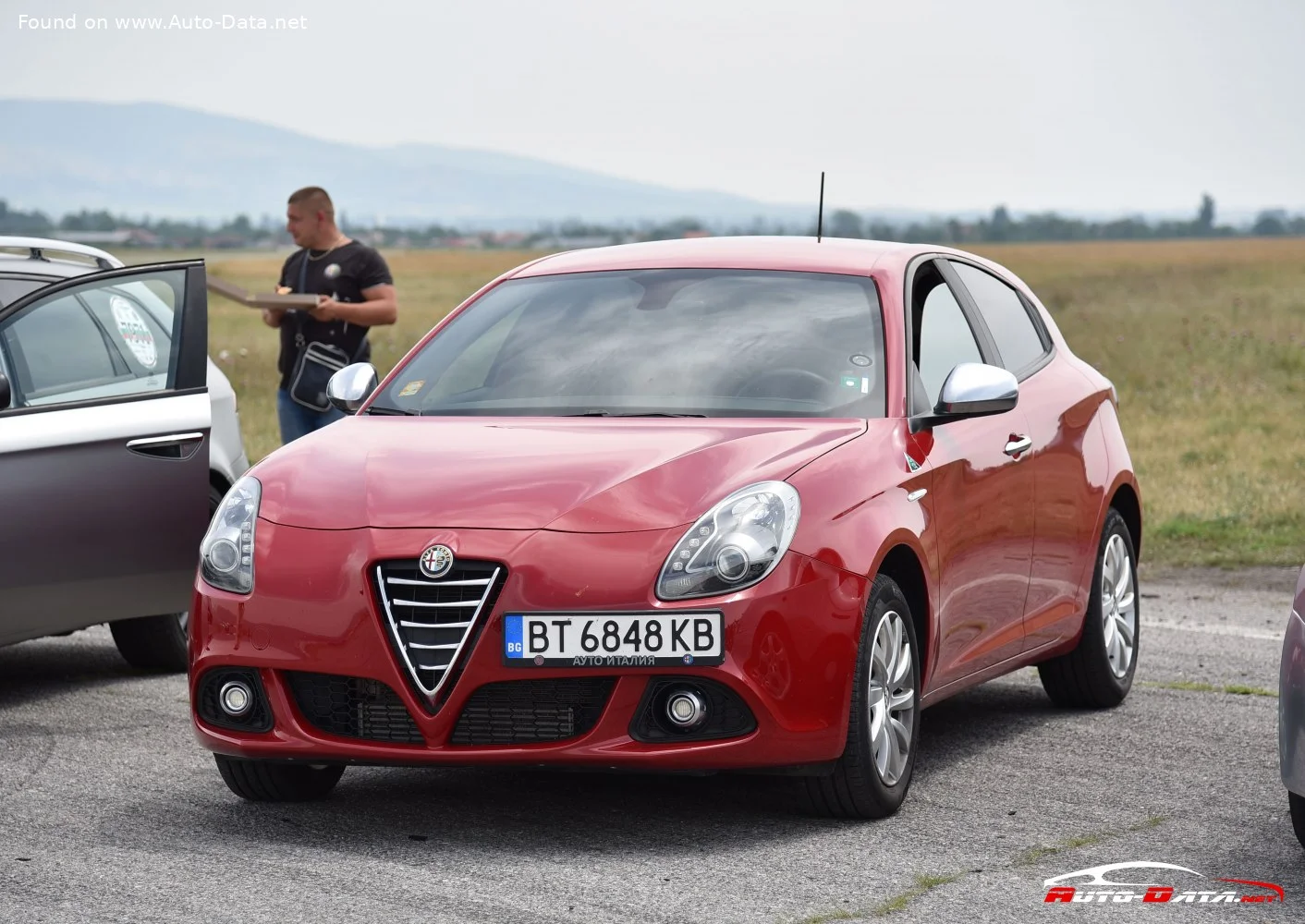 Alfa Romeo Giulietta 1.4 (105 Hp)2012 - 2016 thumbnail 3