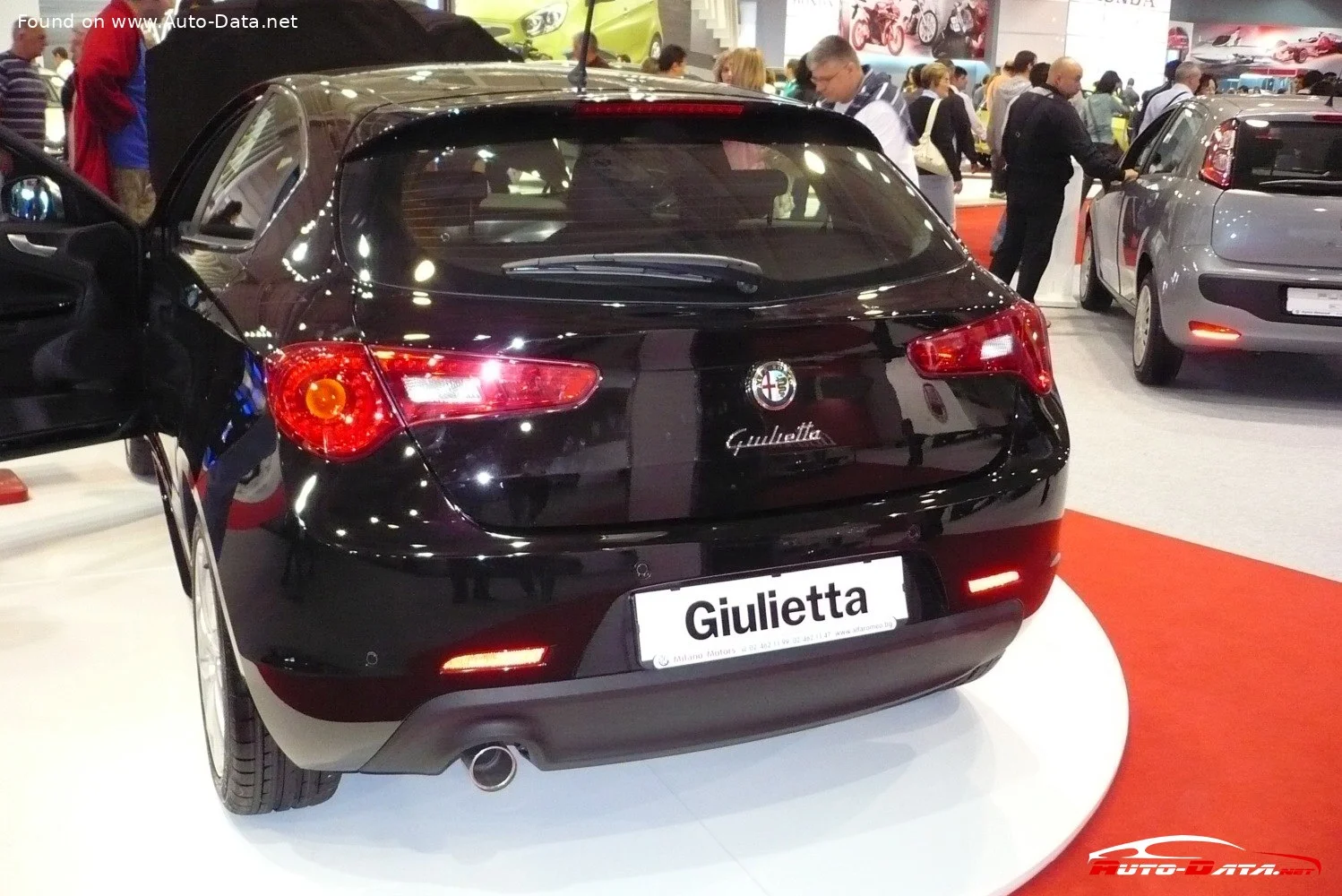 Alfa Romeo Giulietta 1.4 (105 Hp)2012 - 2016 thumbnail 9