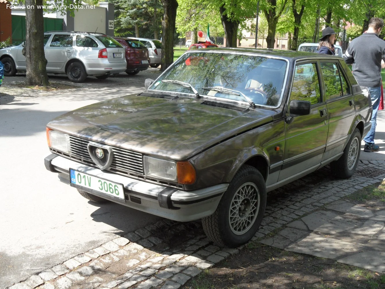 Alfa Romeo Giulietta 1.3 (90 Hp)1977 - 1983 thumbnail 4