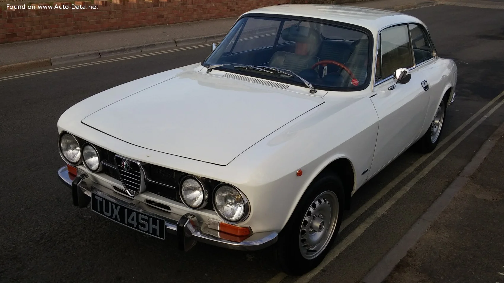 Alfa Romeo GT 1300 Junior (87 Hp)1966 - 1977 thumbnail 4
