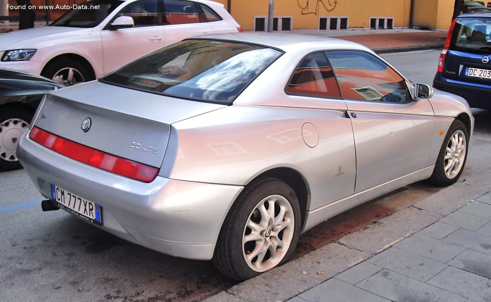 Alfa Romeo GTV 2.0 JTS (165 Hp)2003 - 2004 thumbnail 4