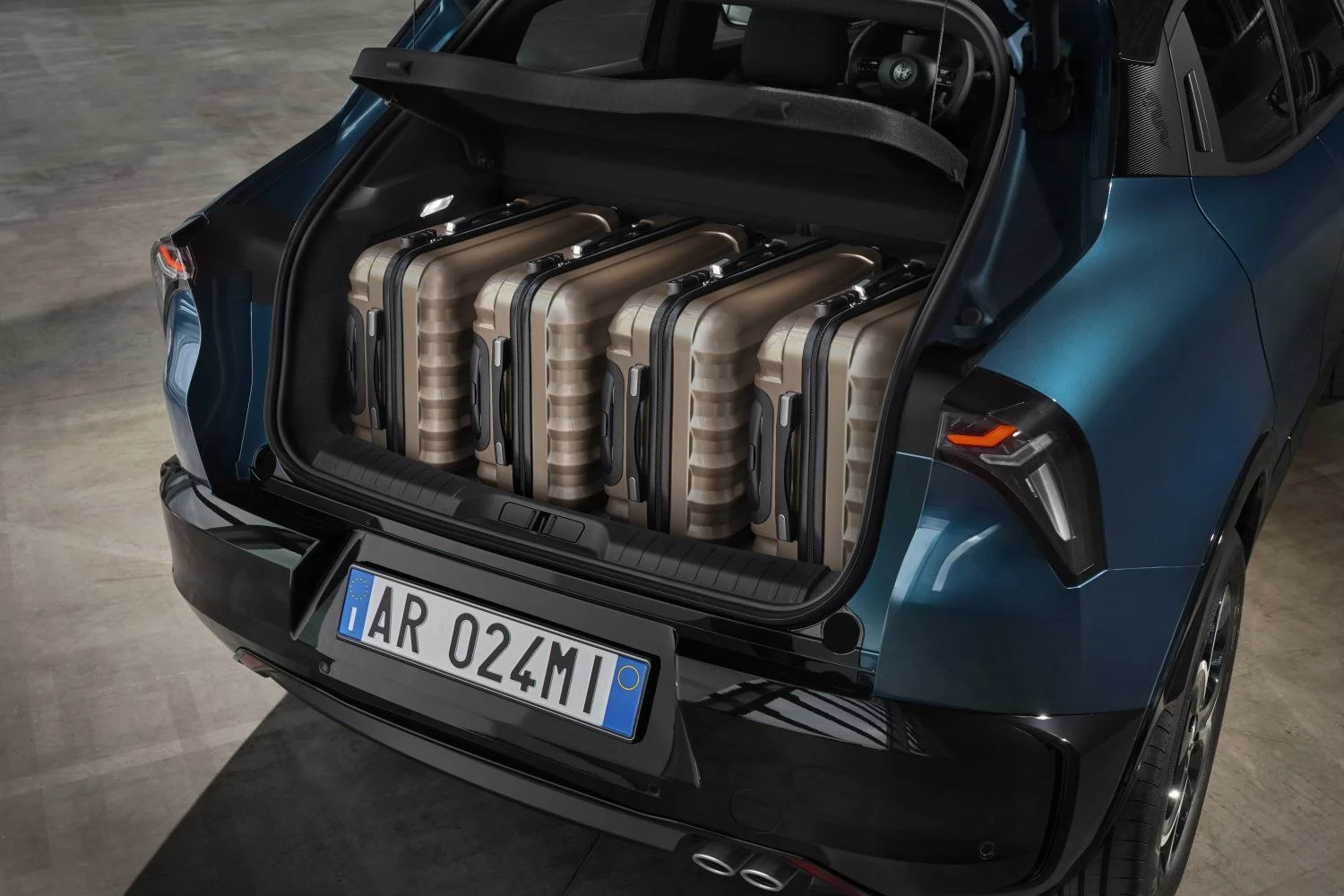 Alfa Romeo Junior 1.2 (136 Hp) Hybrid eDCT2024 - thumbnail 9