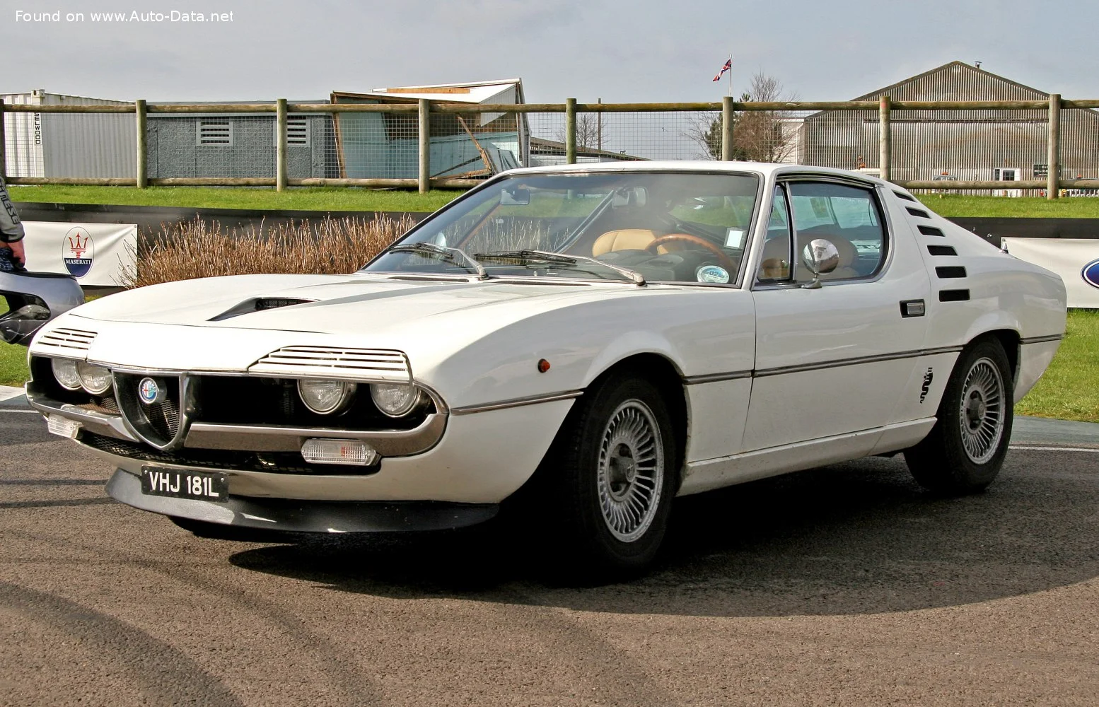 Alfa Romeo Montreal 2.6 (194 Hp)1970 - 1977 thumbnail 11