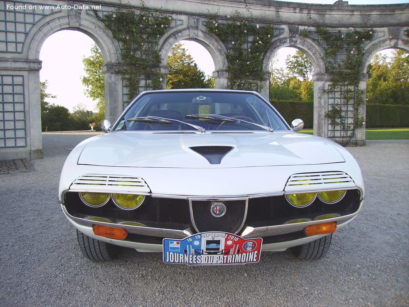 Alfa Romeo Montreal 2.6 (194 Hp)1970 - 1977 thumbnail 7