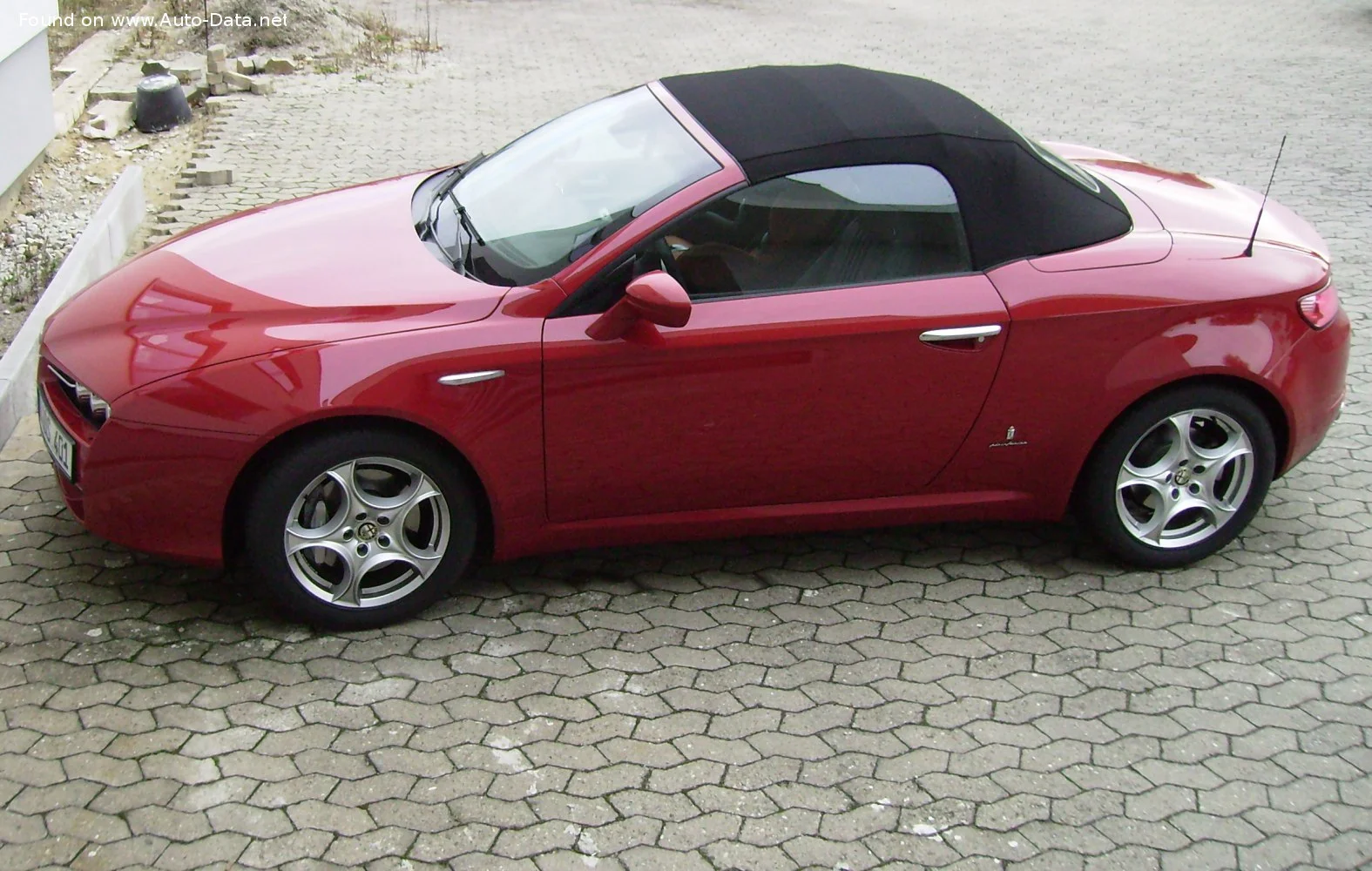 Alfa Romeo Spider 1.8 TBi (200 Hp)2009 - 2010 thumbnail 12
