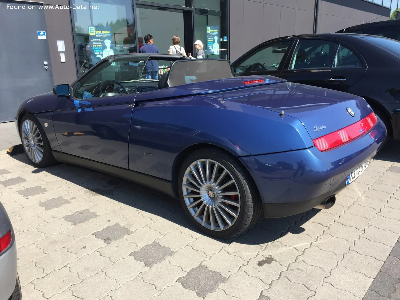 Alfa Romeo Spider 1.8 Twin Spark (144 Hp)1998 - 2002 thumbnail 6