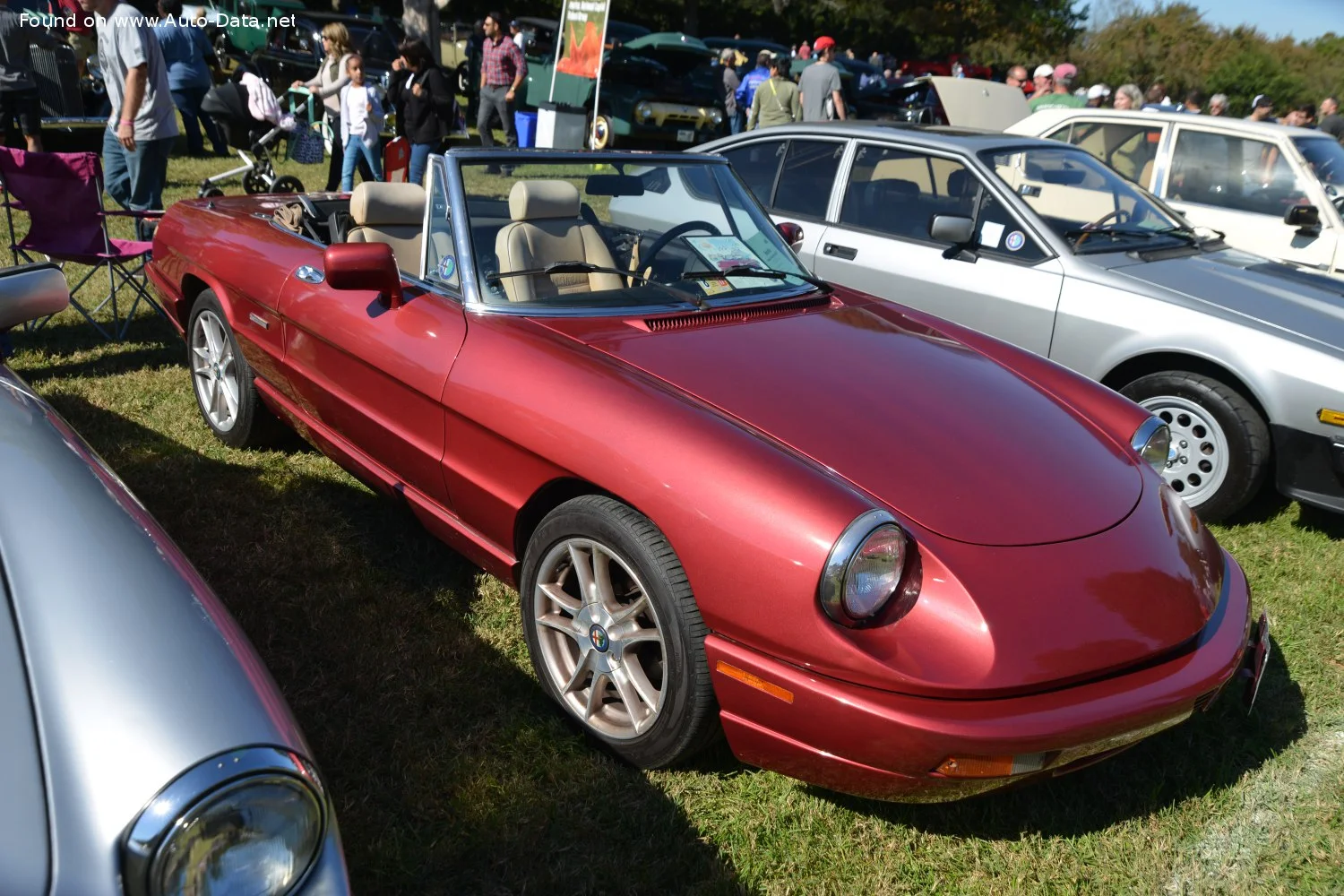 Alfa Romeo Spider 1600 (109 Hp)1966 - 1968 thumbnail 14