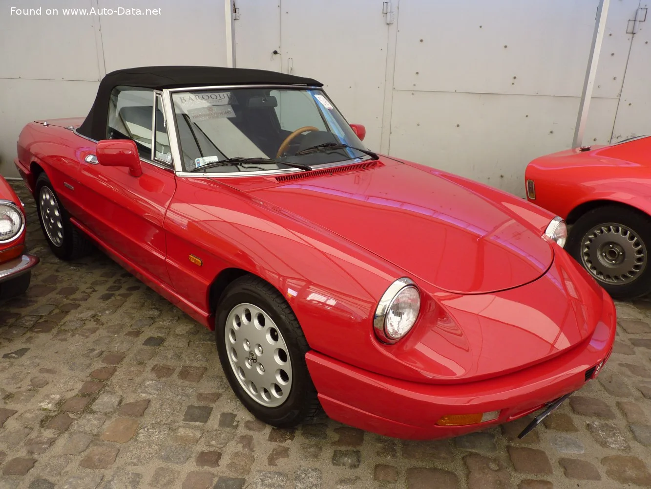 Alfa Romeo Spider 1600 (109 Hp)1966 - 1968 thumbnail 9
